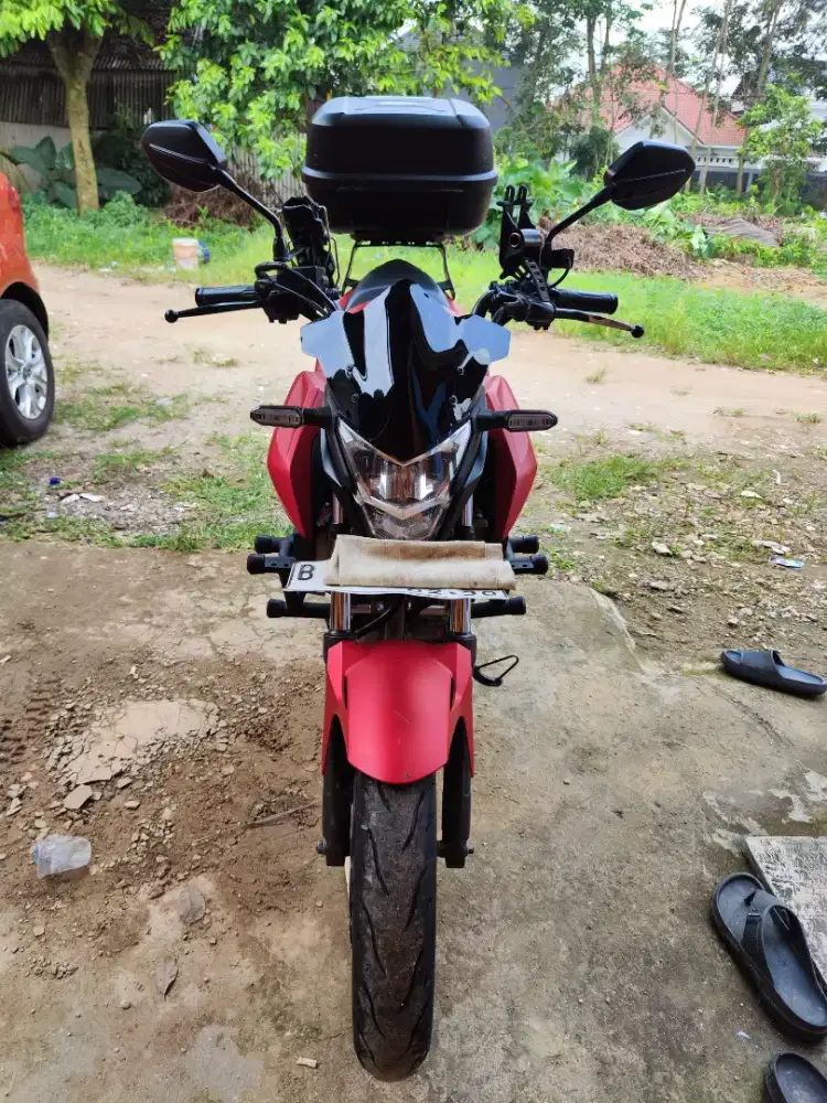 Honda CB150R StreetFire