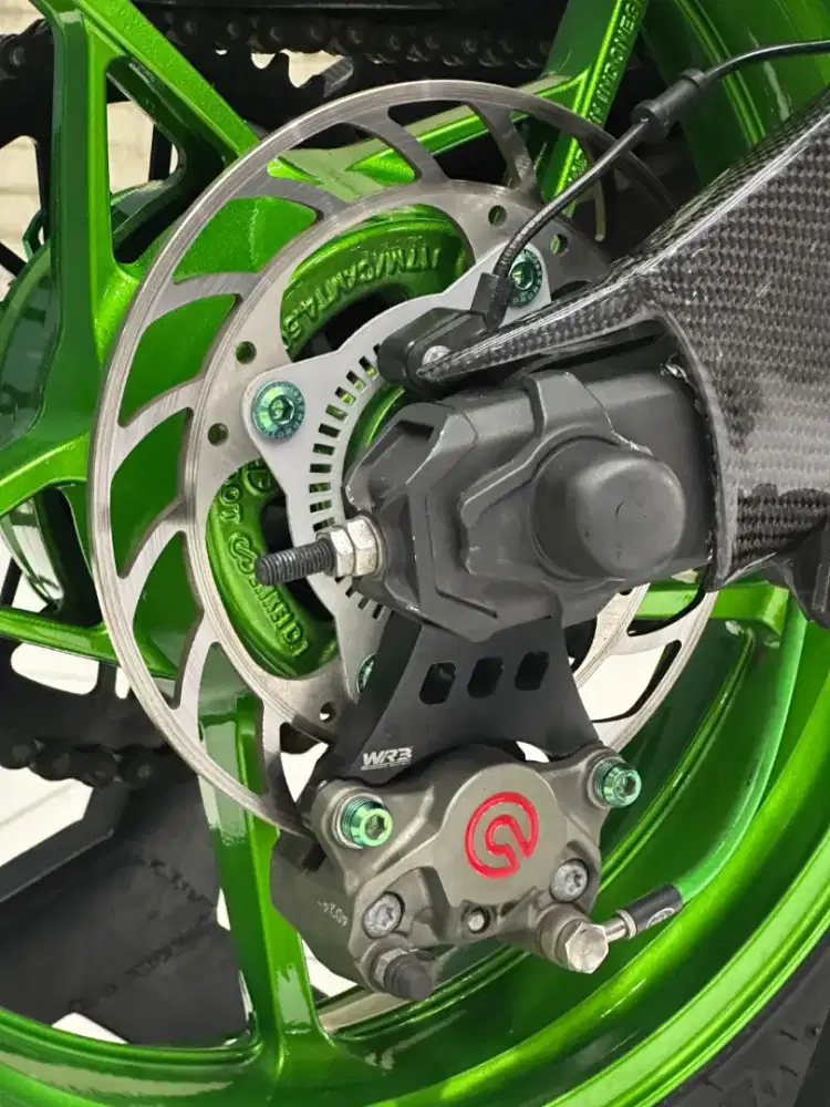 Odo 6rb Istimewa!!Kawasaki ZX25R 2023 Ful Modif Plat Jatim-Mustika