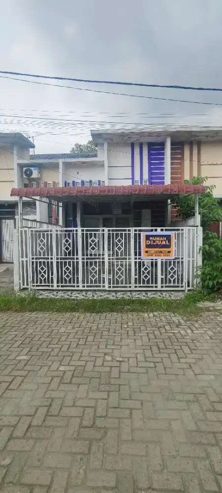 Rumah Komplek di Kampung Lalang KM 10,8