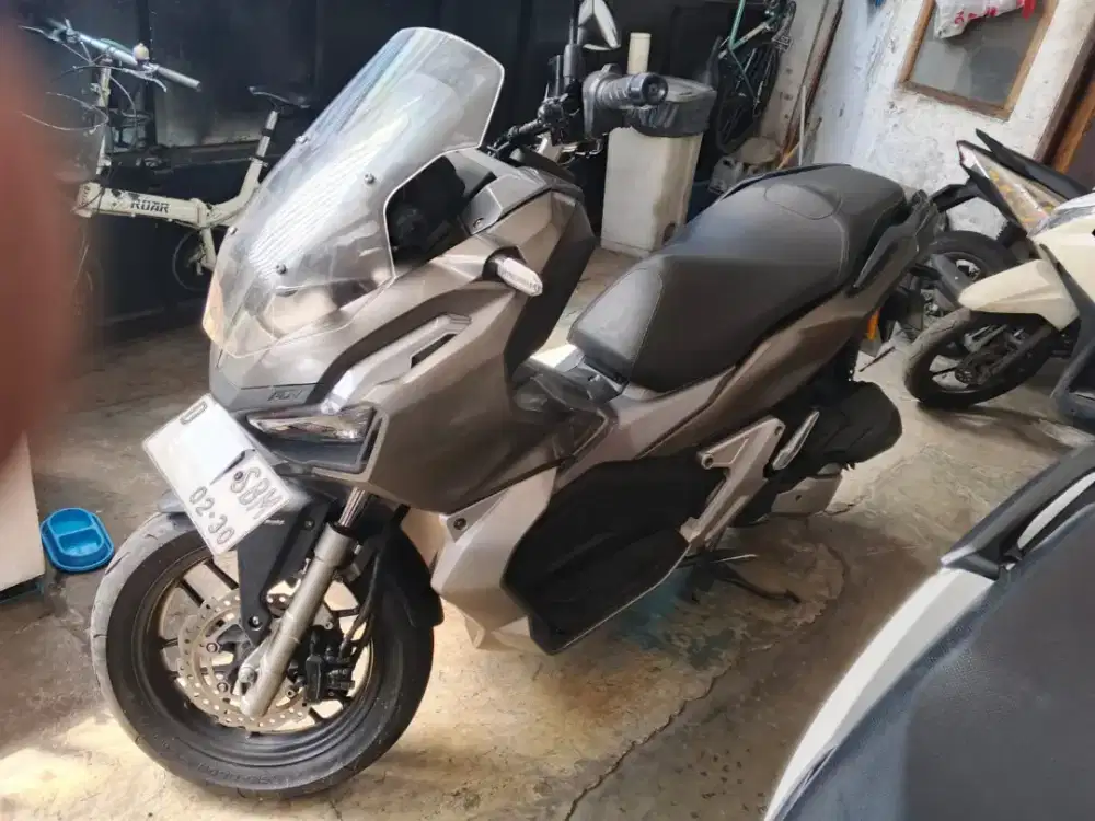 Honda ADV 150 wrn coklat thn 2020
