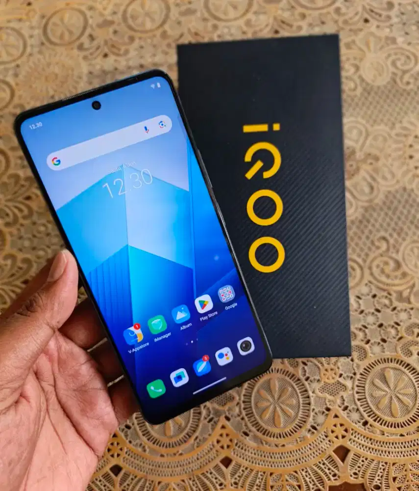 Iqoo Z7x 5G 8+8/128