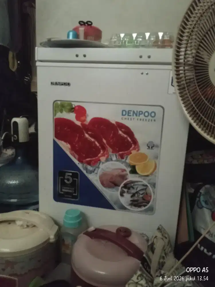 Freezer denpoo, pemakaian 5 bulan , lengkap surat garansi