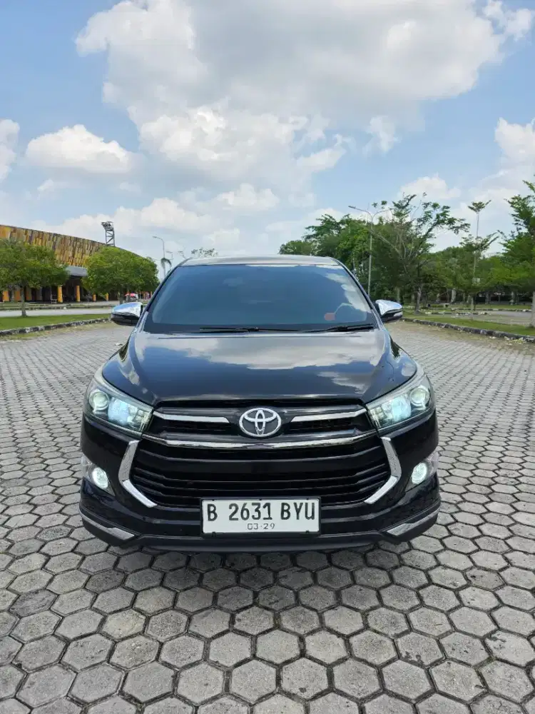 Innova Reborn Venturer 2.0 AT bensin
