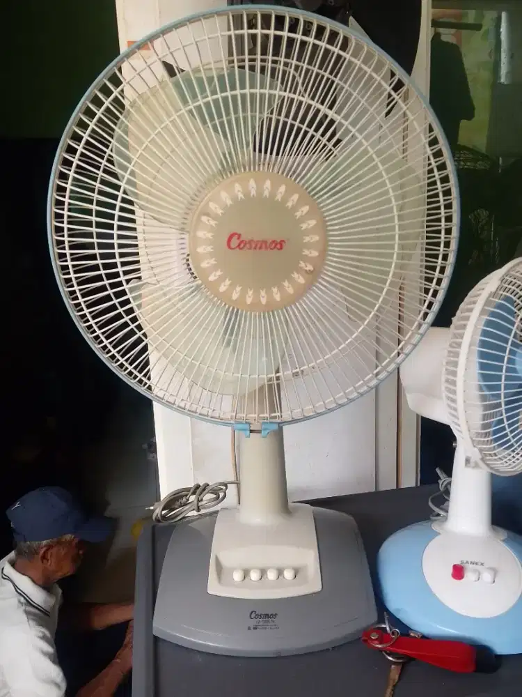 Kipas angin meja 12 inch merk cosmos normal siap pakai nego tipis