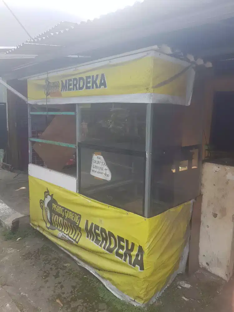 Dijual etalase gorengan