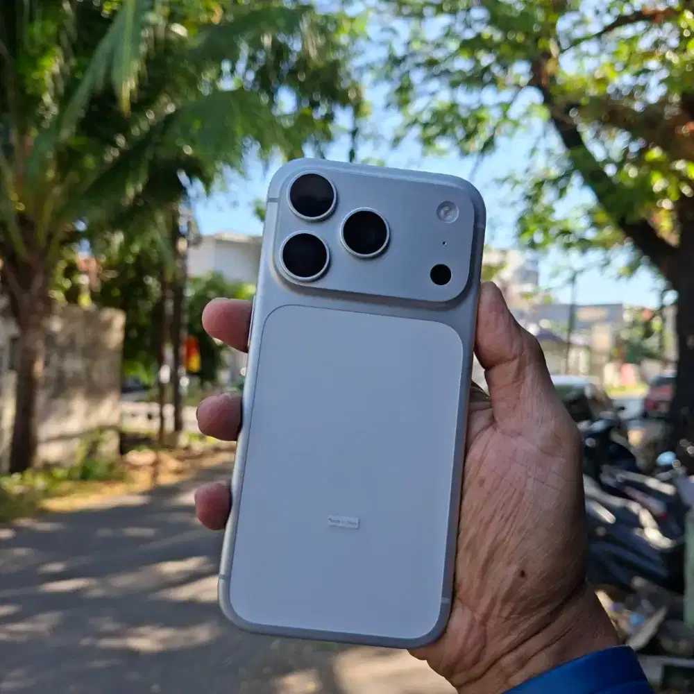 Iphone 17 pro 256GB ibox lengkap normal mulus like new