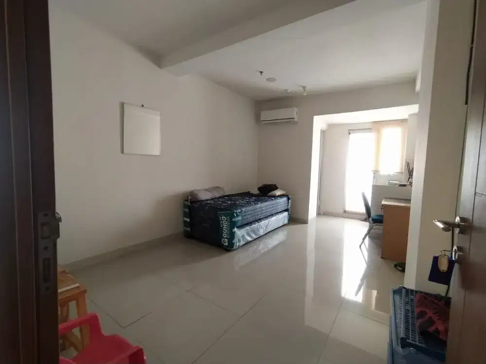 Dijual Apartemen oak Pulo Gadung Studio Lantai Tinggi View Kolam di Oak Tower B – AJB Siap, Cocok untuk Hunian & Investasi!