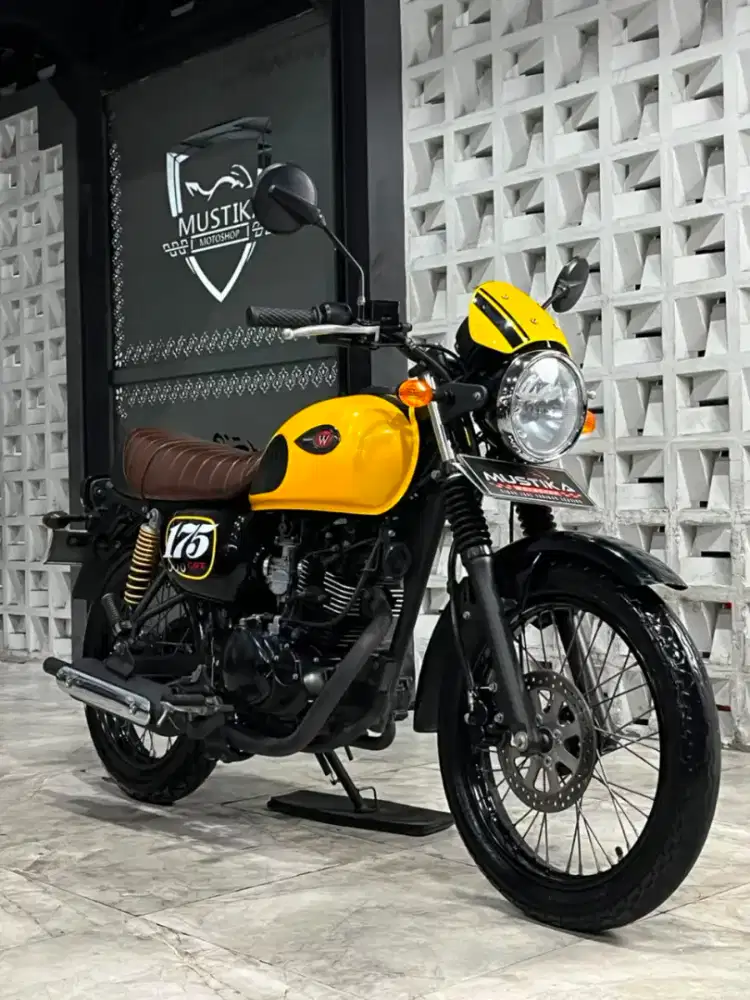Plat AG Blitar. W175 Cafe 2019. KM 13rb. Danny Mustika Motor Sulfat