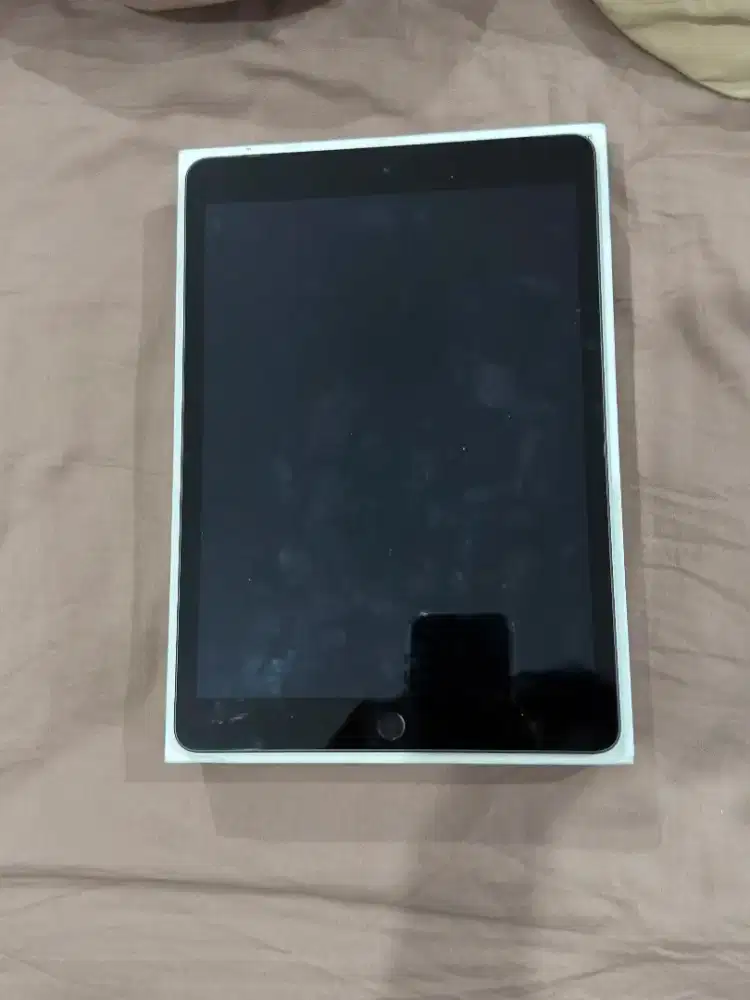 Ipad 9 64gb wifi +cellular EX IBOX lengkap