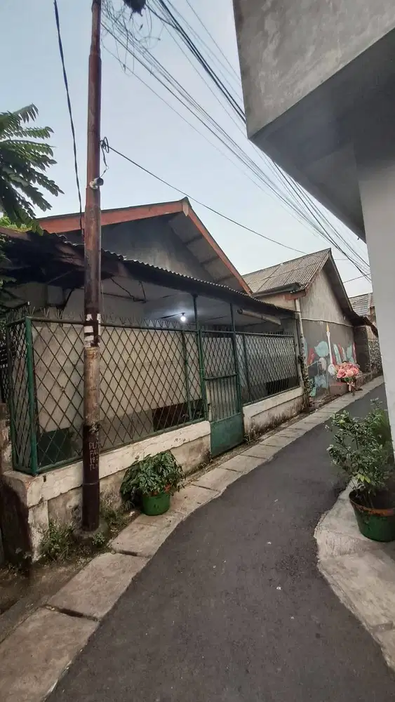 Rumah Dijual Cepat, SHM LT 218M2
