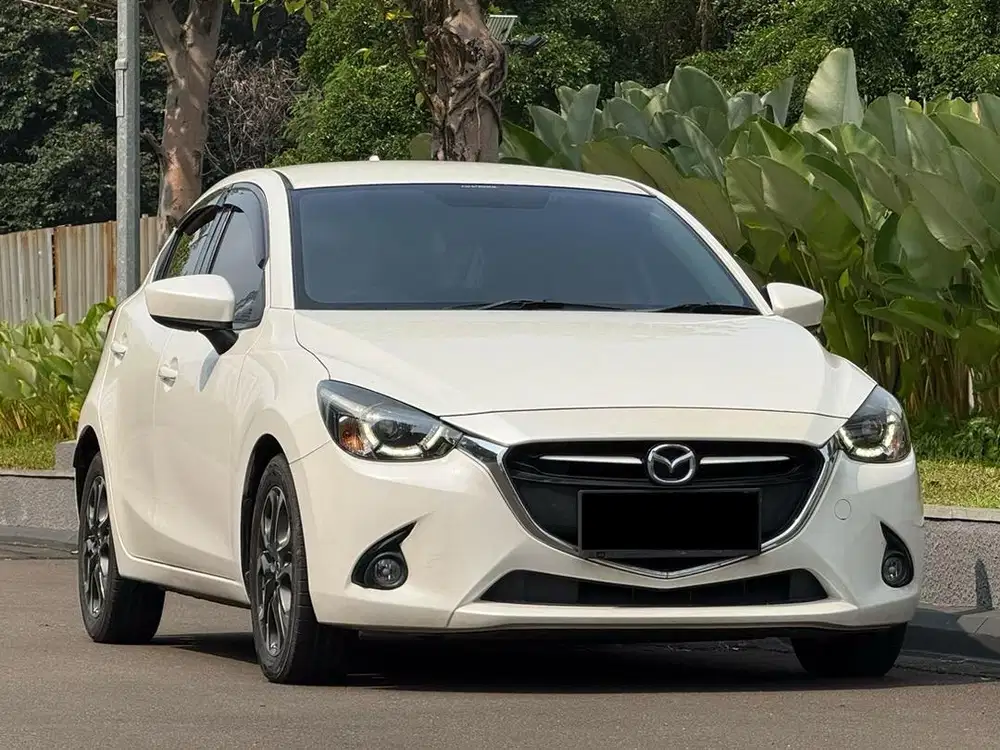 [LOW KM] MAZDA 2 1.5 R AT Skyactiv 2016/2017