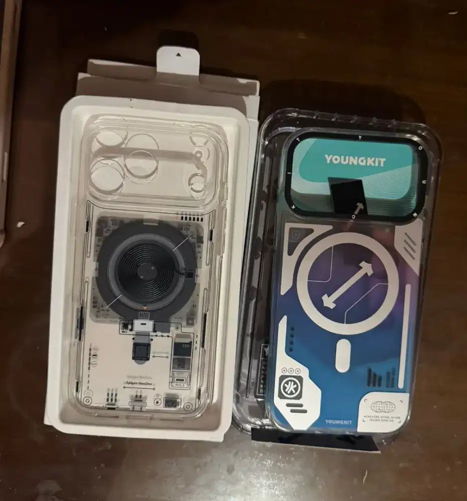 Case iphone 17 promax/pro max/PM Spigen & Youngkit