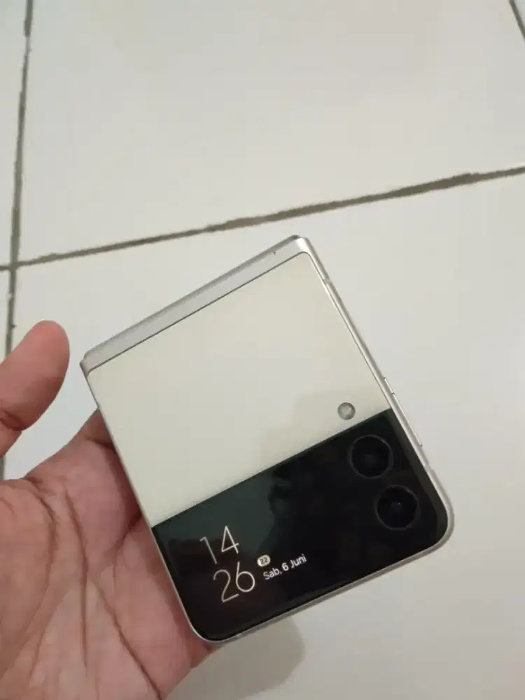 jual samsung GALAXY Z FLIP3 5G 8/128GB