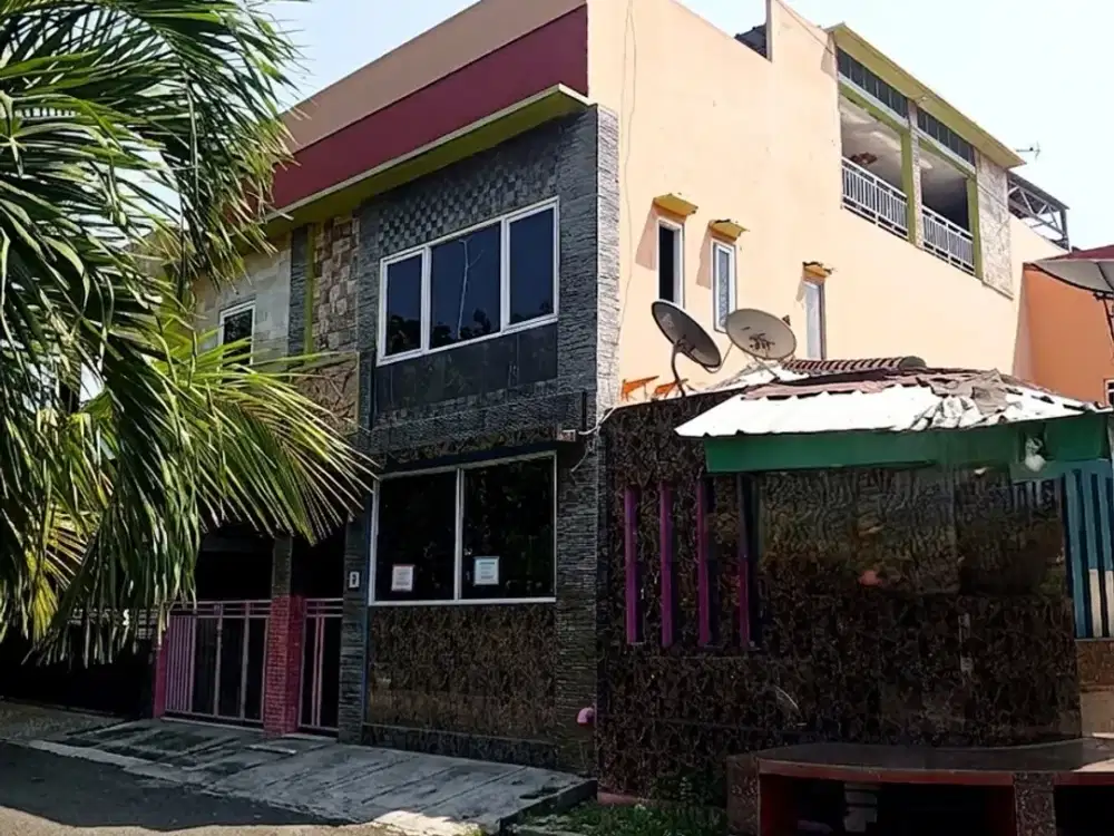 Rumah 2,5lt luas 10x20 180meter 4KT Metland Menteng Cakung Jakarta Timur