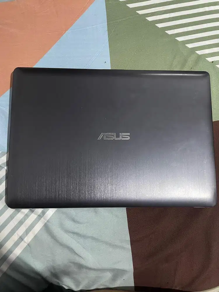 Laptop notebook Asus Vivobook S14