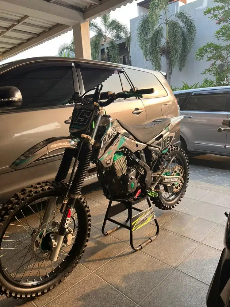 Klx 140 mesin honda injeksi tahun 2018