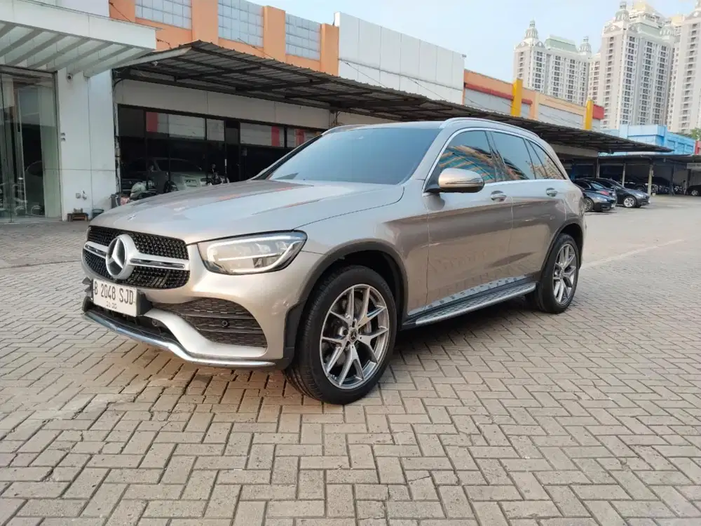 MERCY GLC200 AMG AT 2021 PANORAMIC GREY ON BLACK LOW KM TOP CONDITION