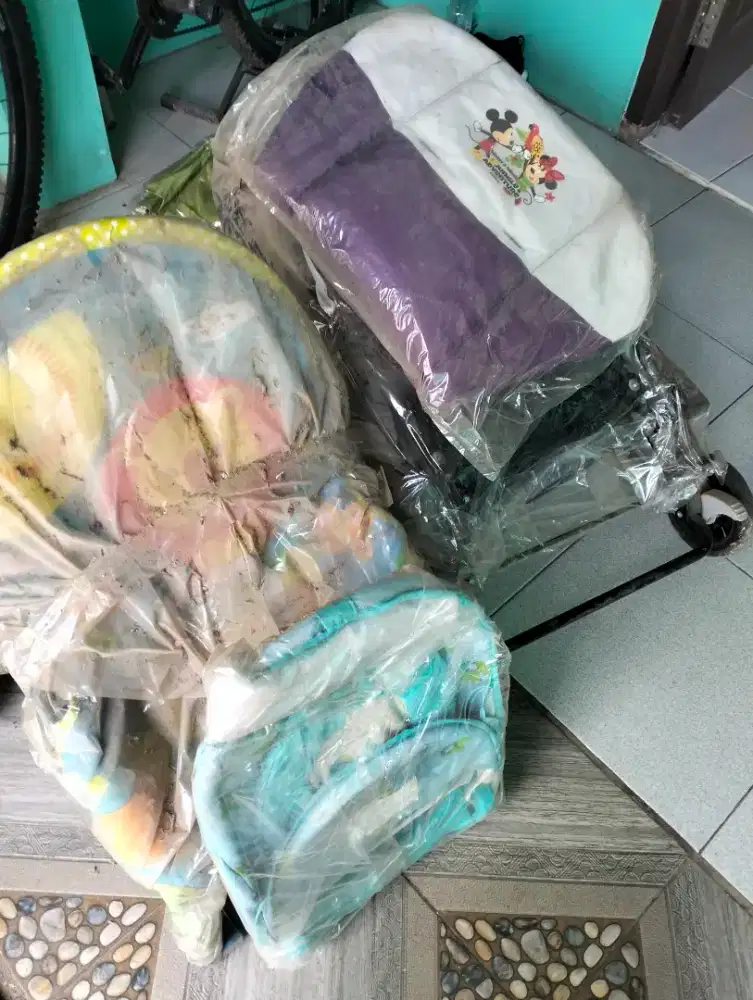 Stroller, bouncer , kursi mandi , tas , gendongan bayi murah