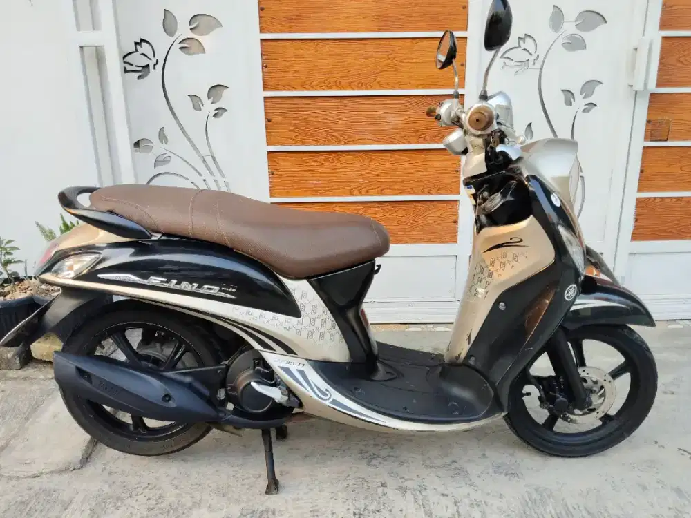 Yamaha Fino F1 tahun 2015 di Tangerang siap pakai.