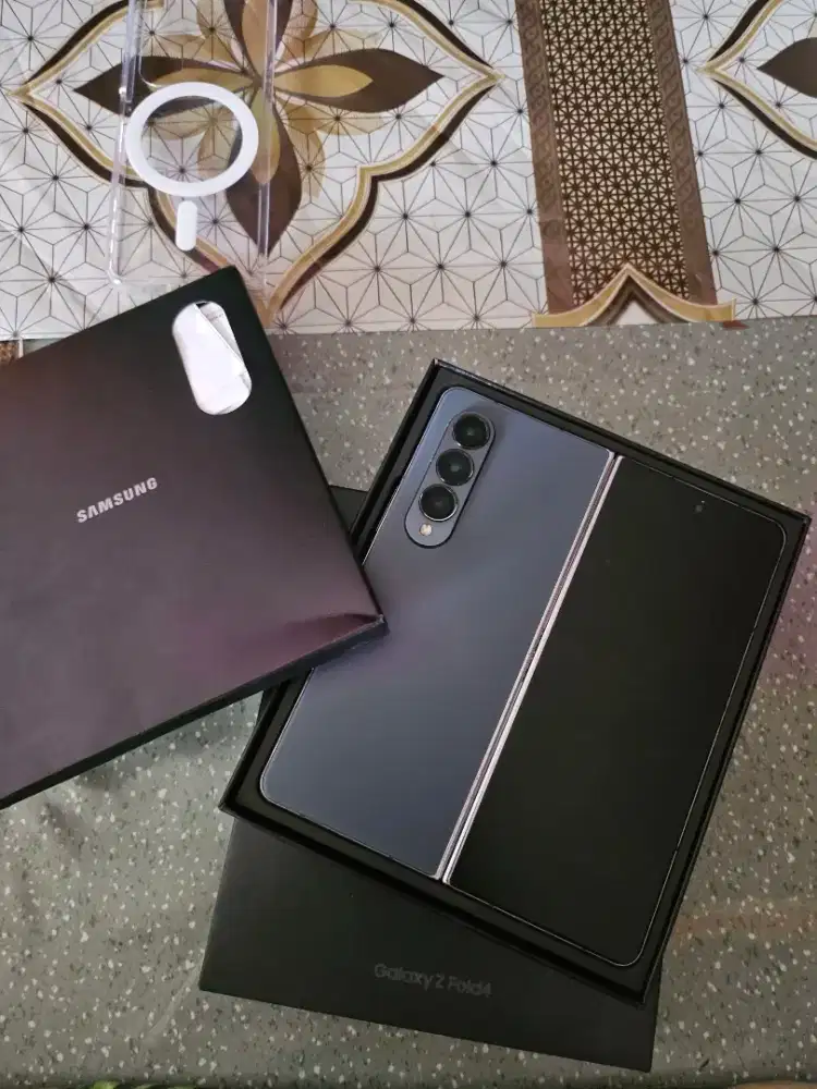 SAMSUNG ZFOLD 4 RAM8/256