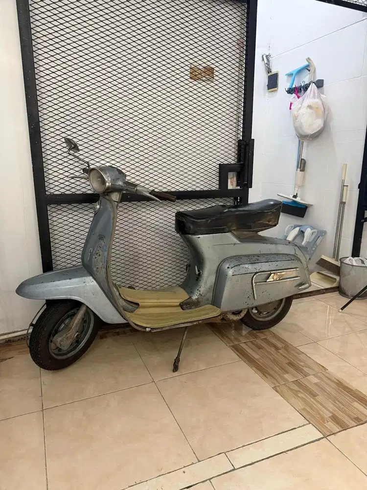Lambretta J125 tahun 1966