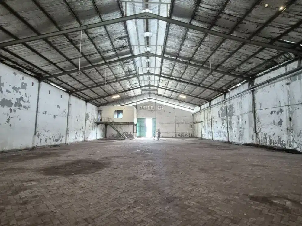 Disewakan Gudang Osowilangon indah  Strategis