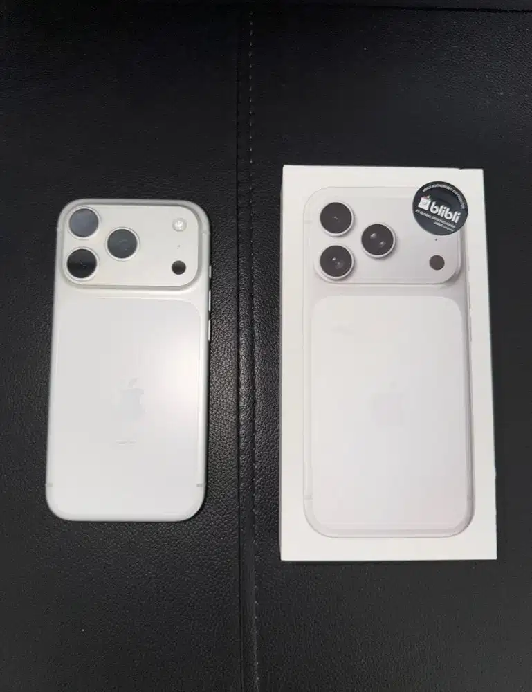 iPhone 17 pro silver 256gb garansi resmi 1tahun + asuransi 2tahun