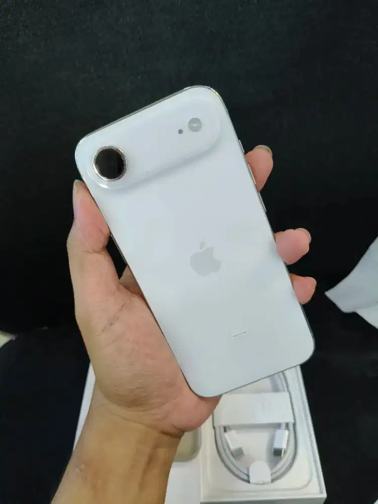 iPhone Air 256gb 2 hari nyala