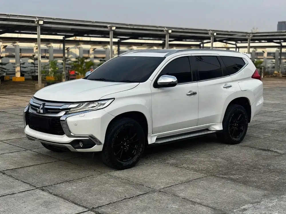 Mitsubishi pajero dakar 2x4 matic diesel 2017 black piano