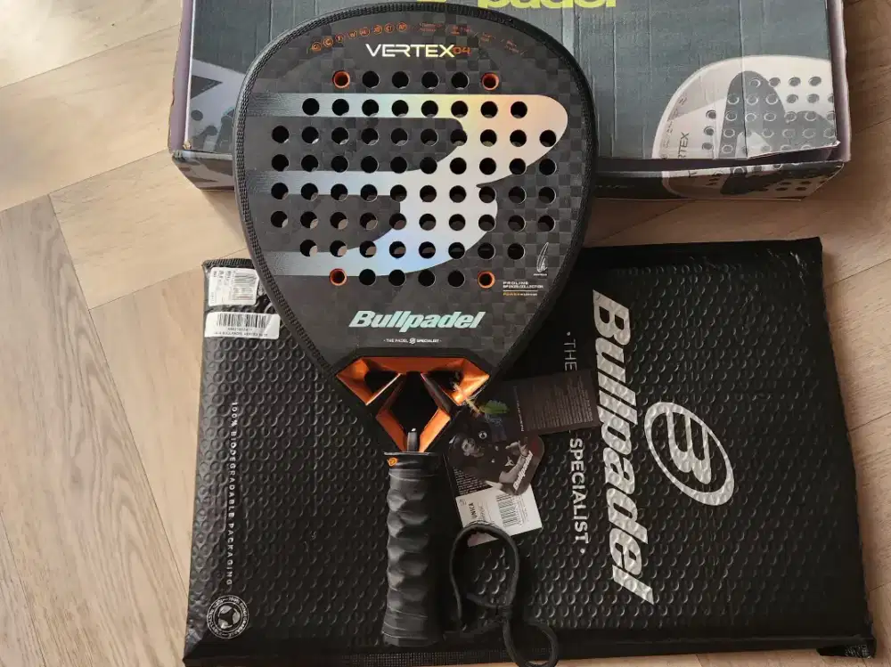 Raket Bullpadel Vertex 04 2025