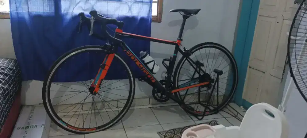 Roadbike Polygon Strattos S2 Full Ori Siap Gowes Nego Halus