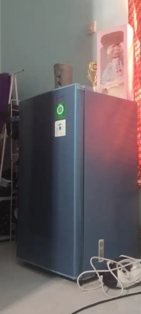 Kulkas 1 pintu merek sharp