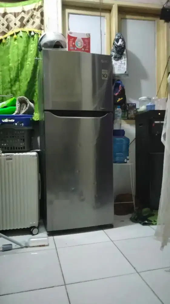 Kulkas LG 2 pintu jual cepat