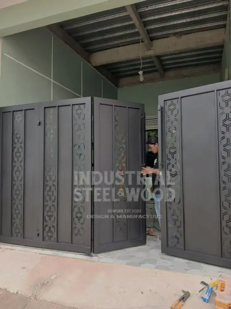 Pintu gerbang cuting laser