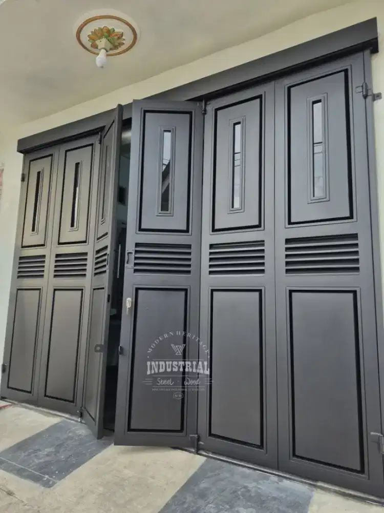 Pintu garasi minimalis modern