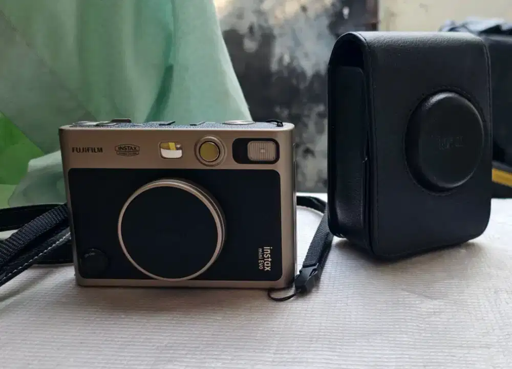 fujifilm instax mini evo