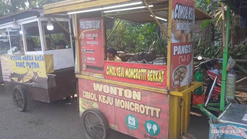 Grobak bekas jualan