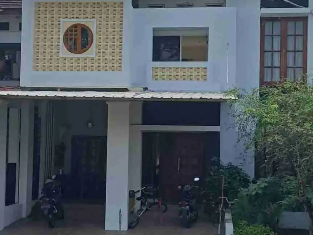 Dijual Rumah 2 Lantai Desain Modern Nyaman Semi Furnished dikawasan Elite Grand Wisata Tambun Selatan Bekasi.