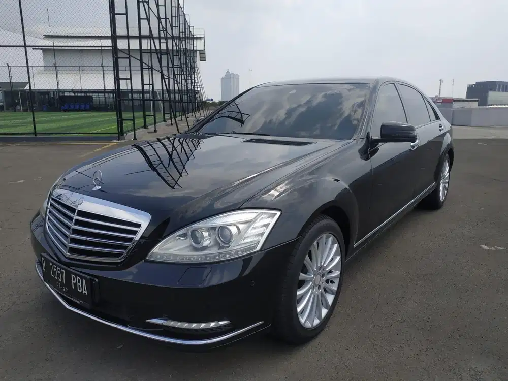 MERCEDES BENZ S300 2011 S300L