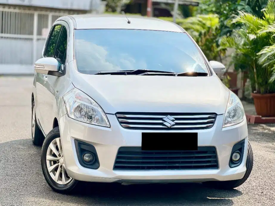 Suzuki Ertiga GX Manual 2013 Silver Met Tgn 1 No Ganjil TDP 25 Juta