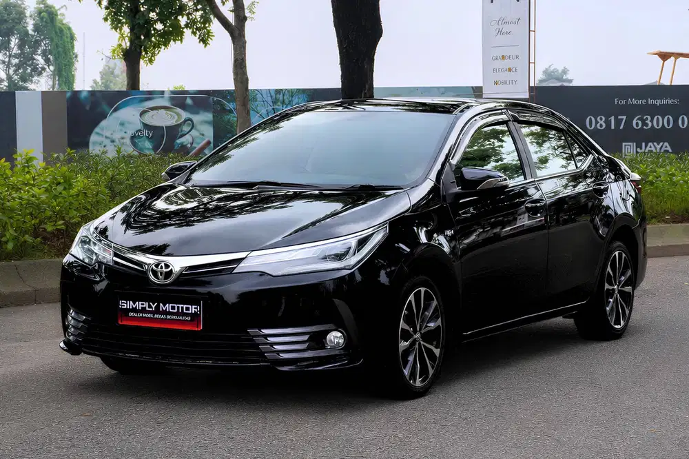 TOYOTA COROLLA ALTIS 1.8 V AT 2017