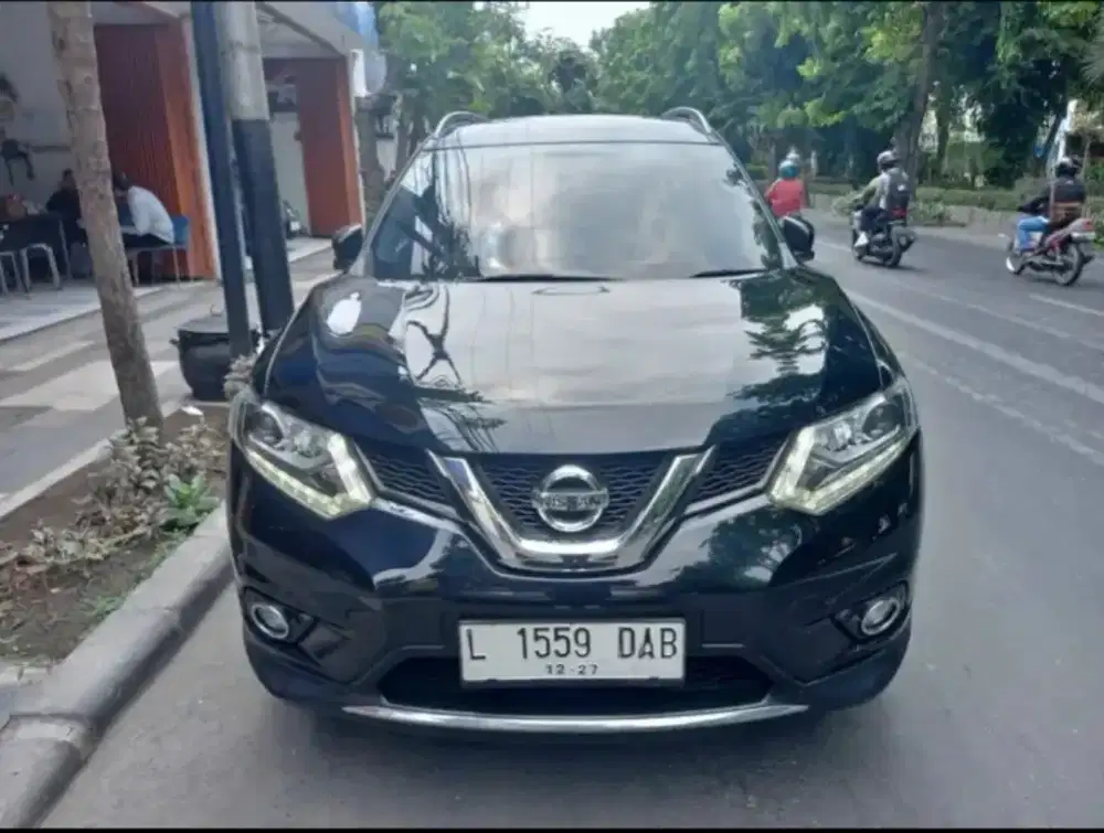 NISSAN XTRAIL 2.5 AT 2014 Siap pakai