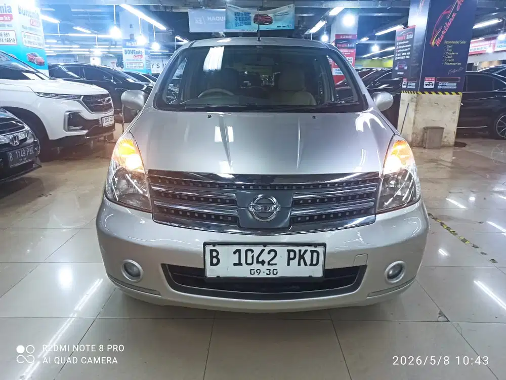 Nissan Grand livina 2010 Bensin
