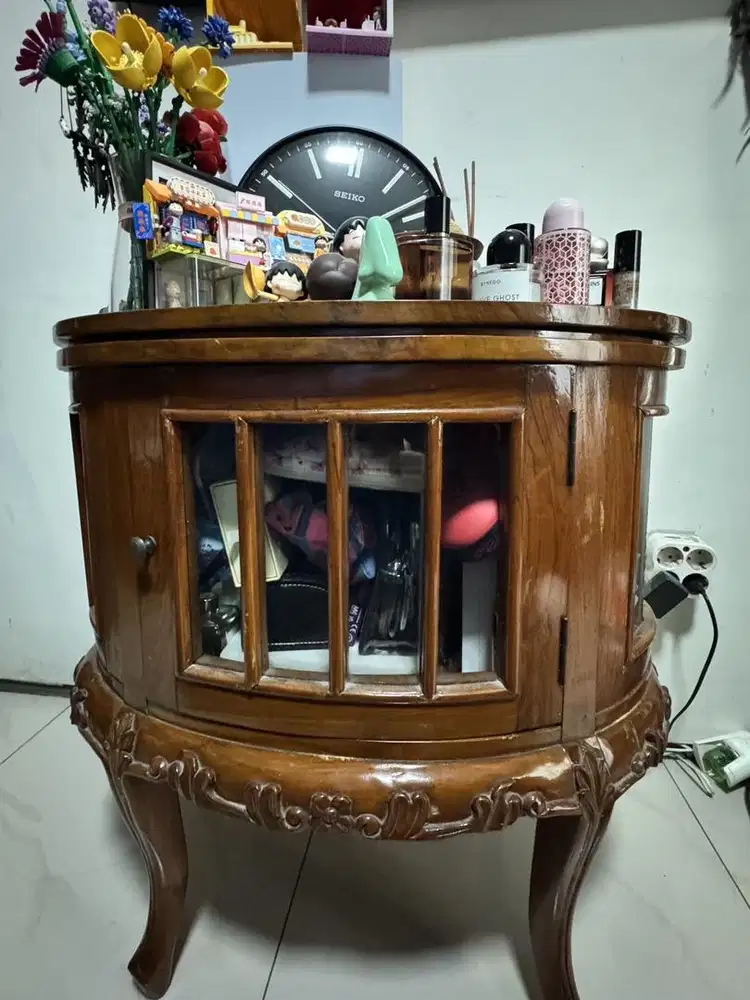 Meja pajangan oval antik