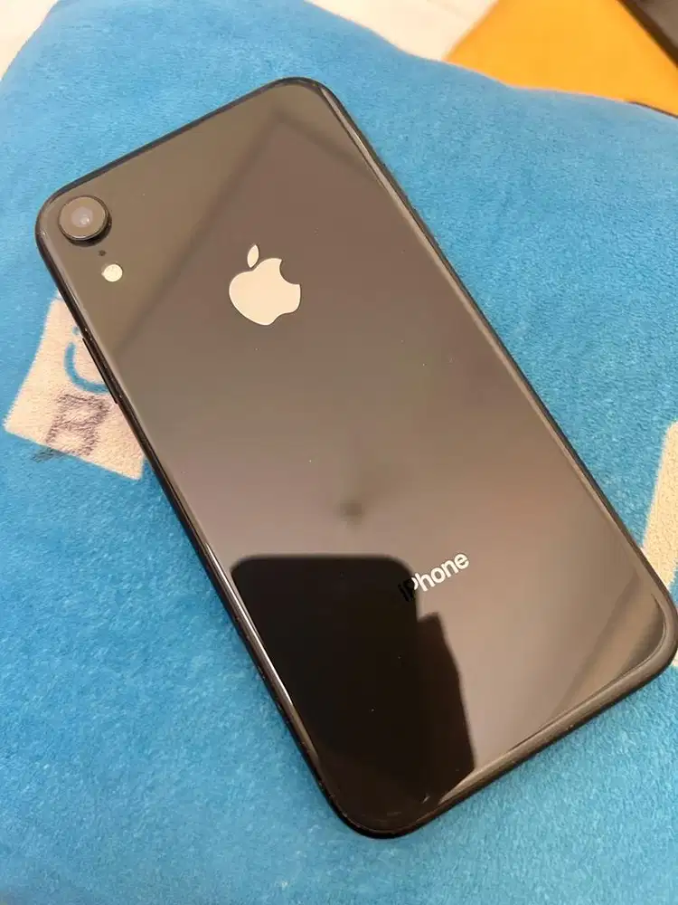 Iphone XR ex ibox