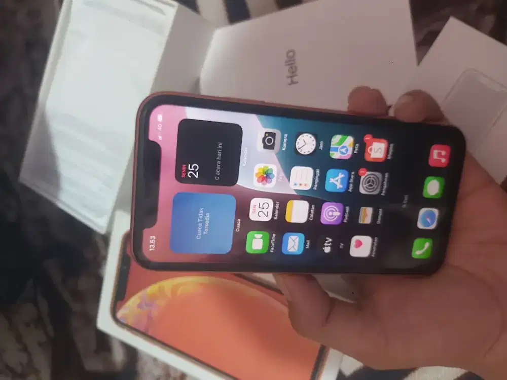 IPhone XR 128GB Lengkap Mulus