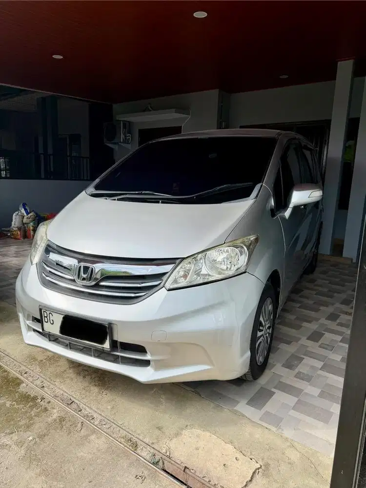(Jual cepat) Freed E PSD AT 2012