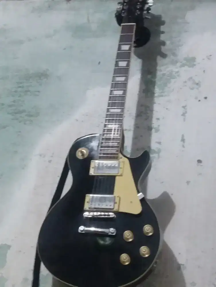 Gitar elektrik custom model GIBSON