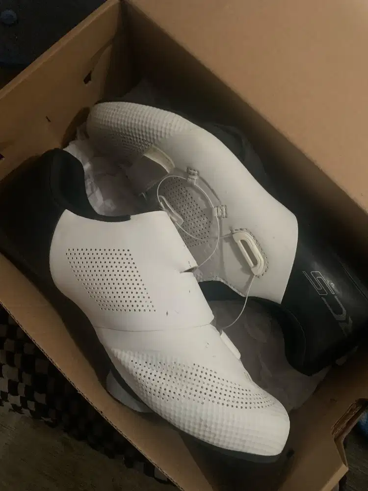 Shimano Sepatu Sepeda Road SH-RC502 Wide Fit size 42 white
