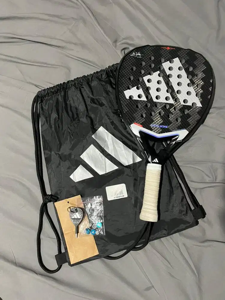 Raket Padel Adidas Metalbone 2025
